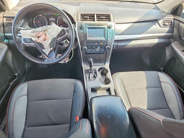 2017 TOYOTA CAMRY