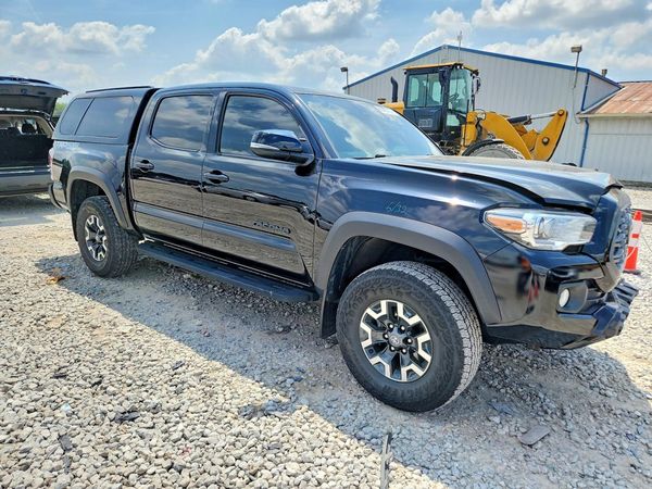 2022 TOYOTA TACOMA SR5