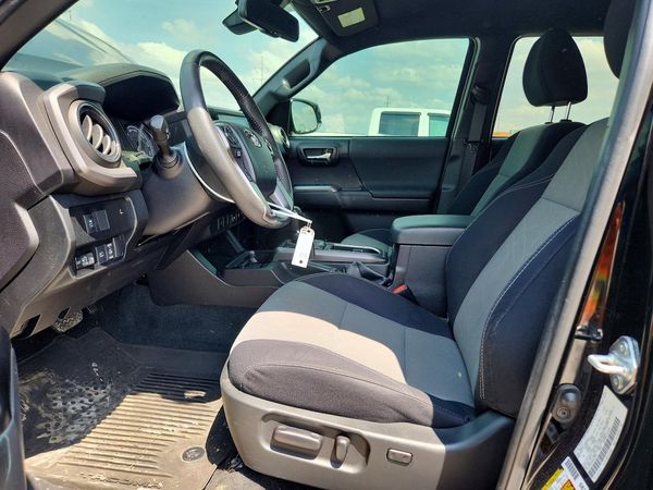 2022 TOYOTA TACOMA SR5