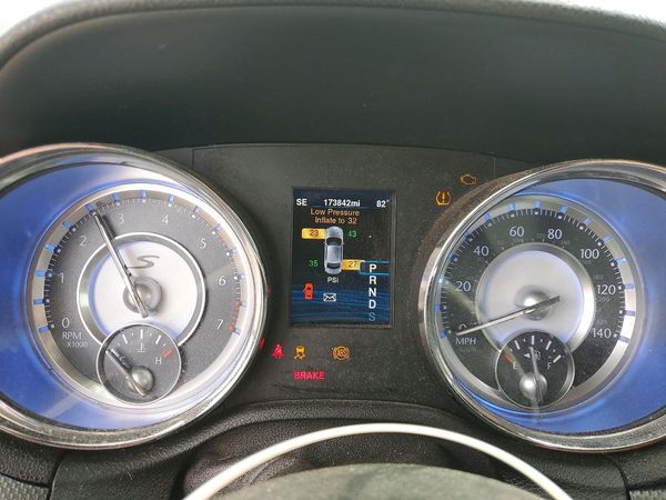 2014 CHRYSLER 300