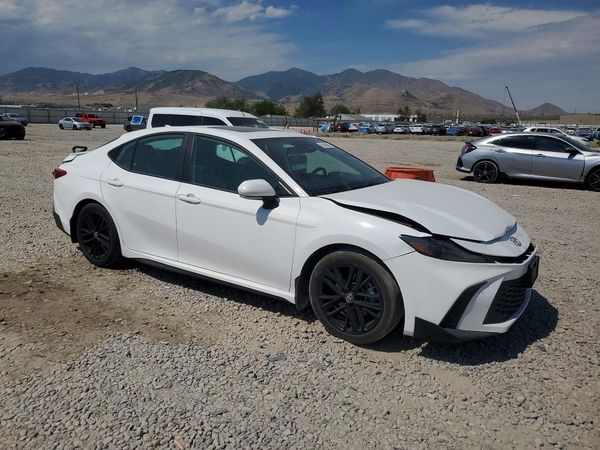 2025 TOYOTA CAMRY