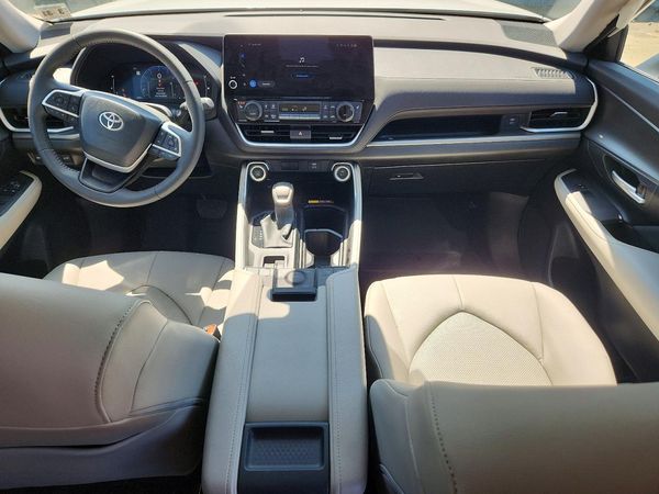 2026 TOYOTA GRAND HIGHLANDER
