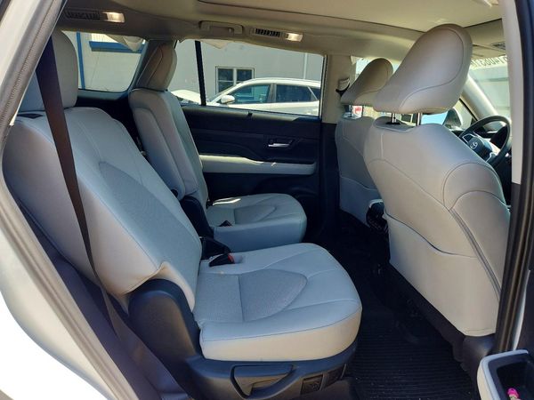 2026 TOYOTA GRAND HIGHLANDER