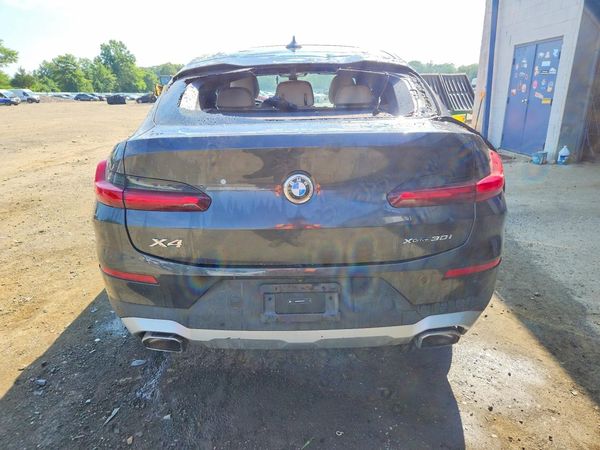 2024 BMW X4 xDrive30i
