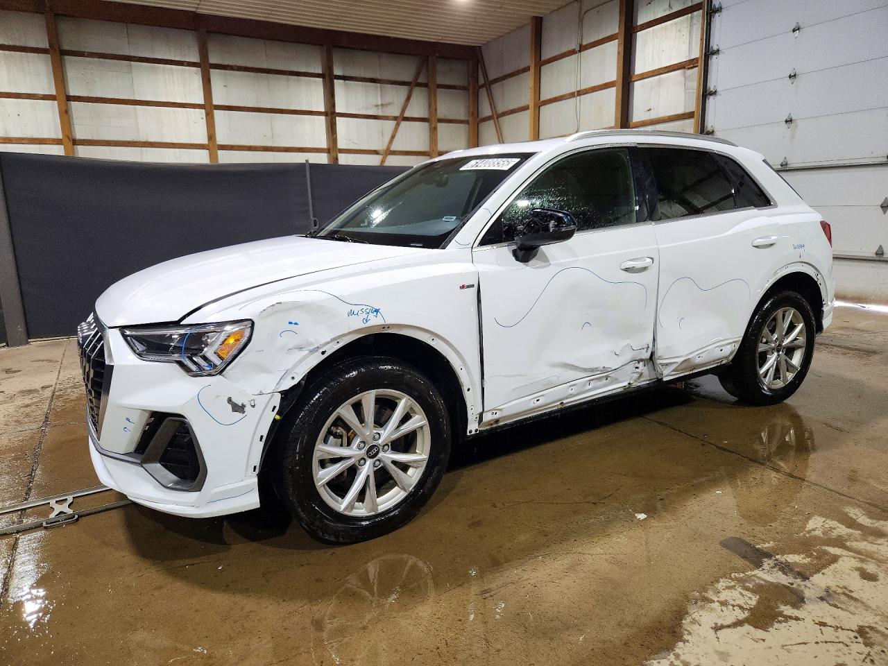 2025 AUDI Q3 S Line quattro Premium