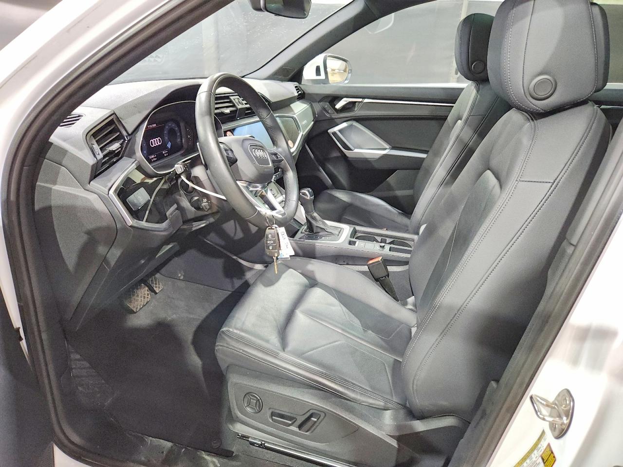 2025 AUDI Q3 S Line quattro Premium