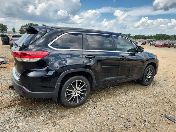 2017 TOYOTA HIGHLANDER SE/XLE