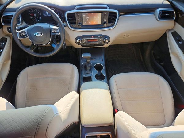 2019 KIA SORENTO L, LX, S