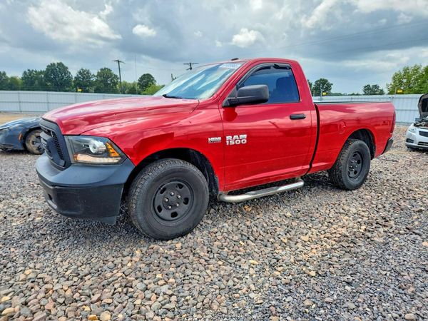 2016 RAM 1500 ST