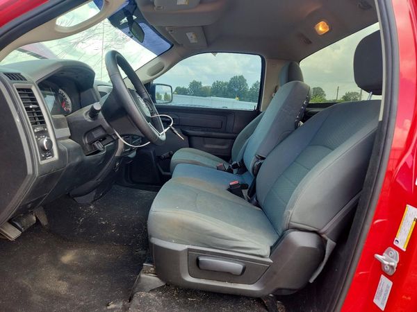 2016 RAM 1500 ST