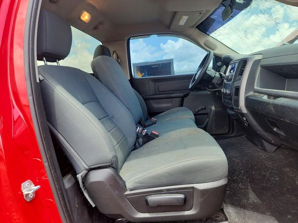 2016 RAM 1500 ST