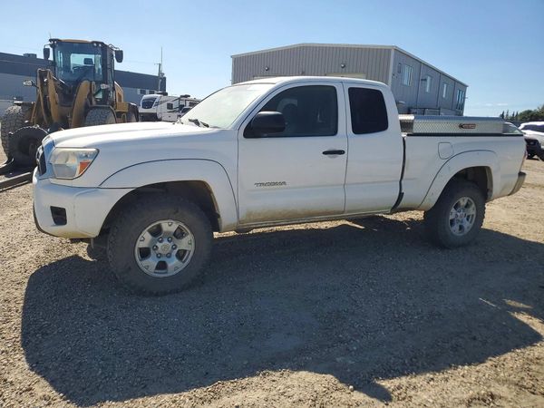 2015 TOYOTA TACOMA