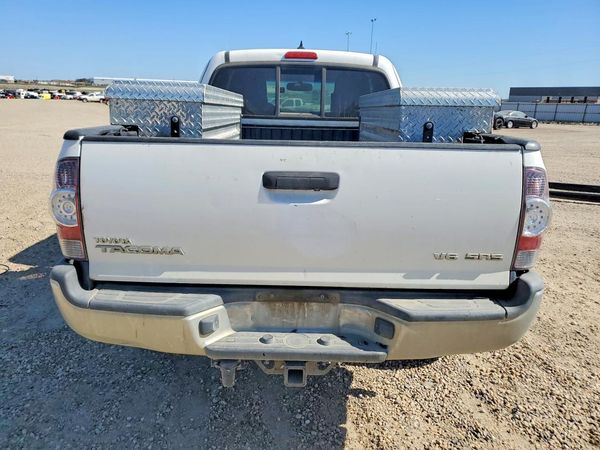 2015 TOYOTA TACOMA Delux Grade