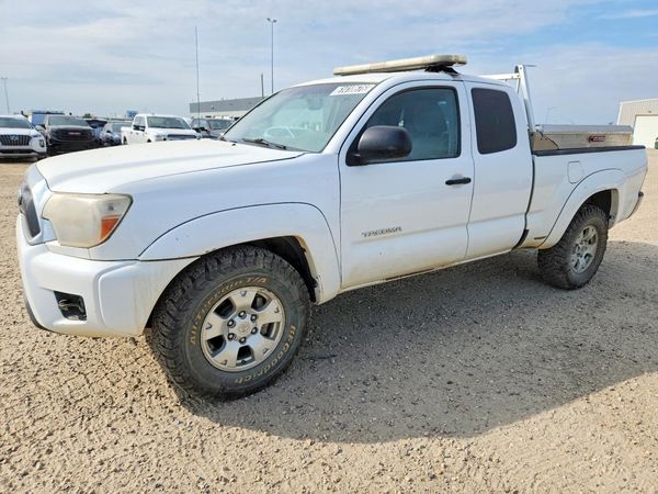 2015 TOYOTA TACOMA