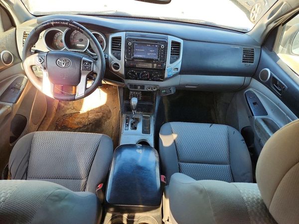 2015 TOYOTA TACOMA Delux Grade