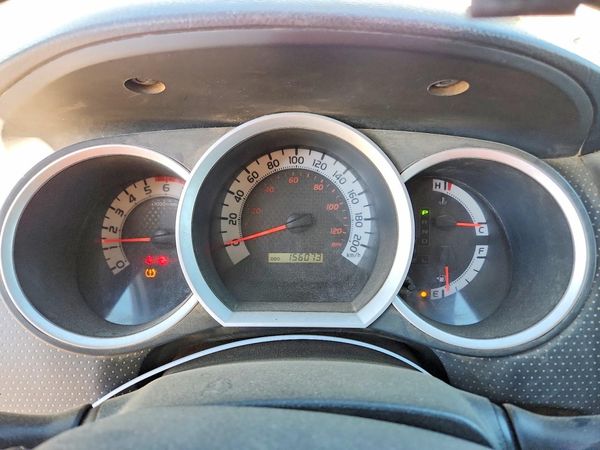 2015 TOYOTA TACOMA Delux Grade