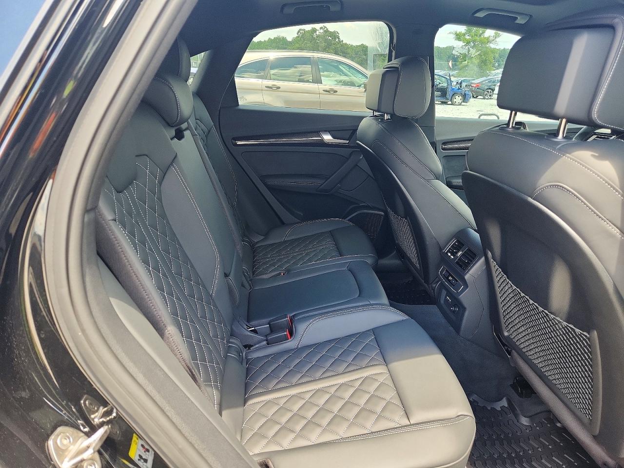 2025 AUDI SQ5 quattro Premium Plus