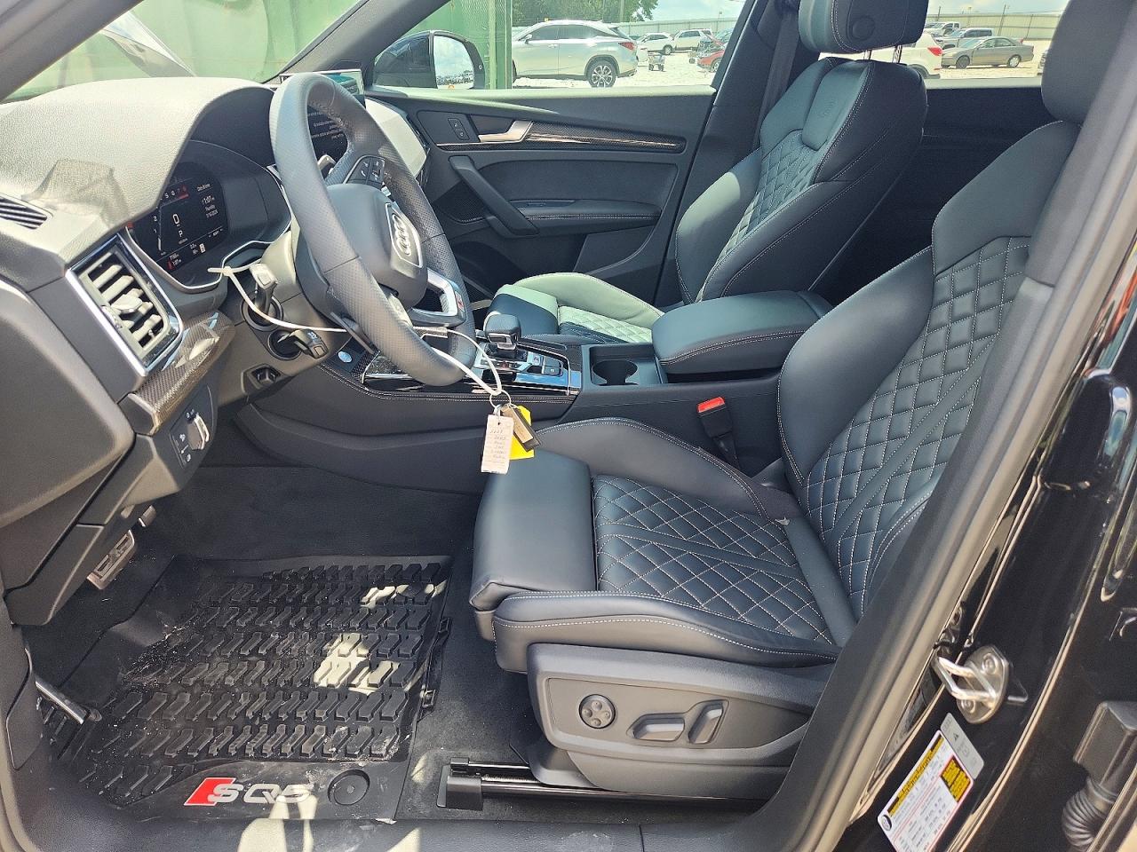 2025 AUDI SQ5 quattro Premium Plus