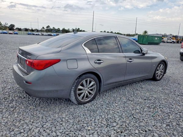 2015 INFINITI Q50