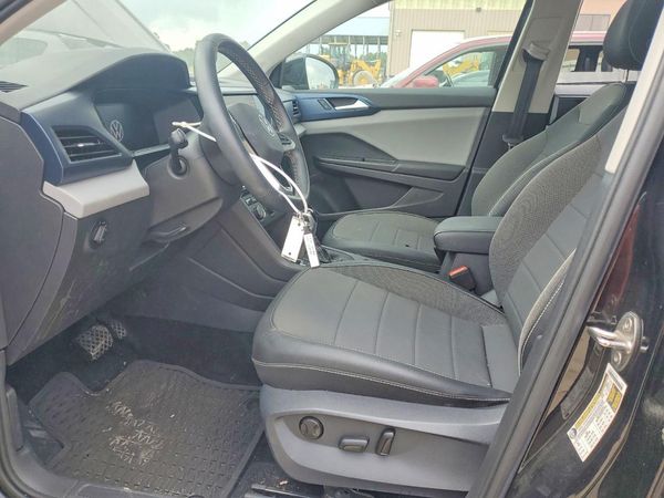 2022 VOLKSWAGEN TAOS SE