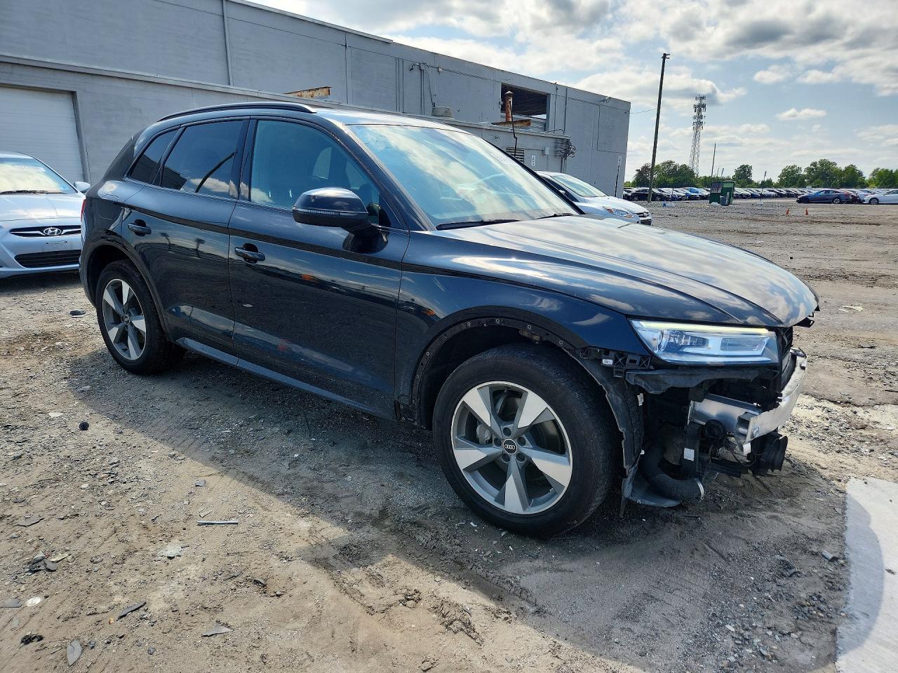 2020 AUDI Q5 quattro Premium