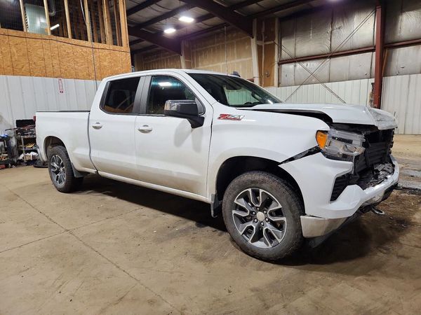 2024 CHEVROLET SILVERADO LT