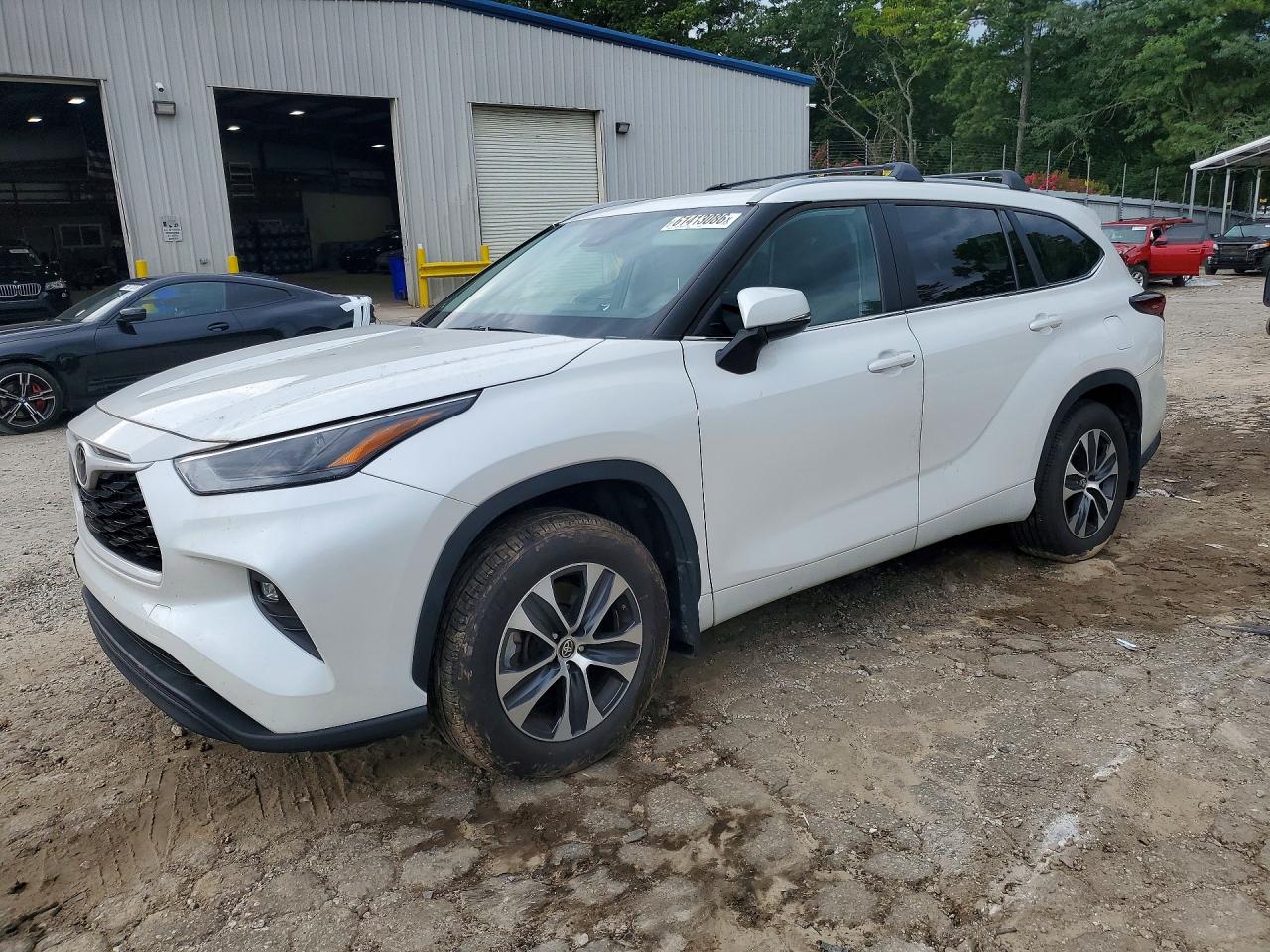 2025 TOYOTA HIGHLANDER LE, XLE, Limited