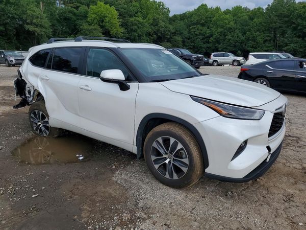 2025 TOYOTA HIGHLANDER LE, XLE, Limited