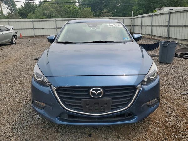 2018 MAZDA 3 Touring
