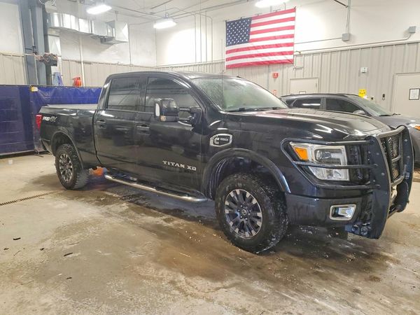 2019 NISSAN TITAN