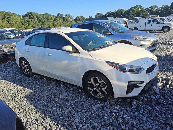 2021 KIA FORTE FE, LXS
