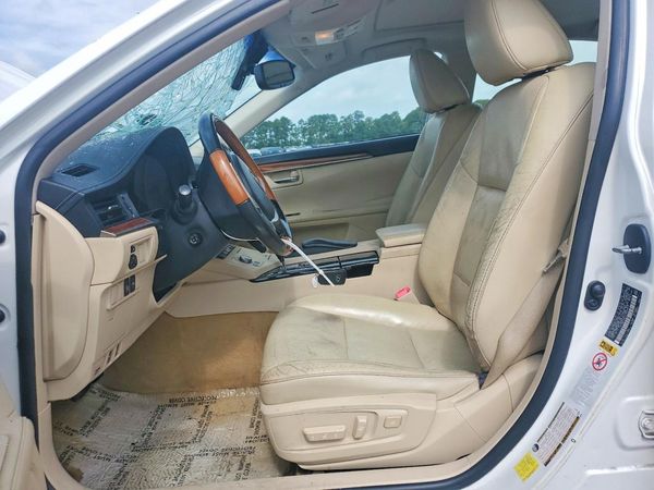 2014 LEXUS ES 300h