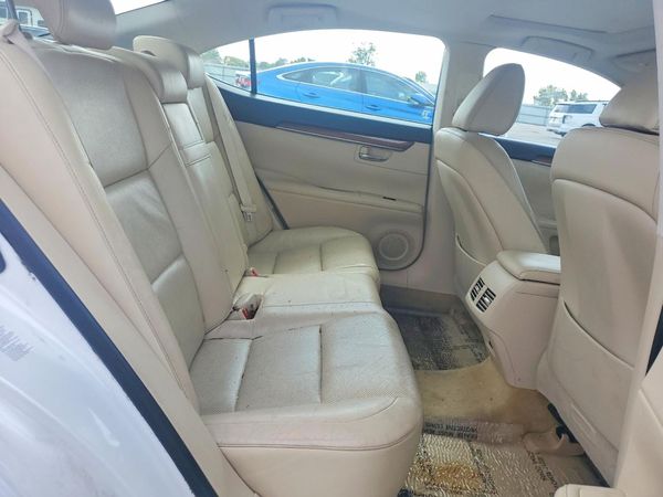 2014 LEXUS ES 300h