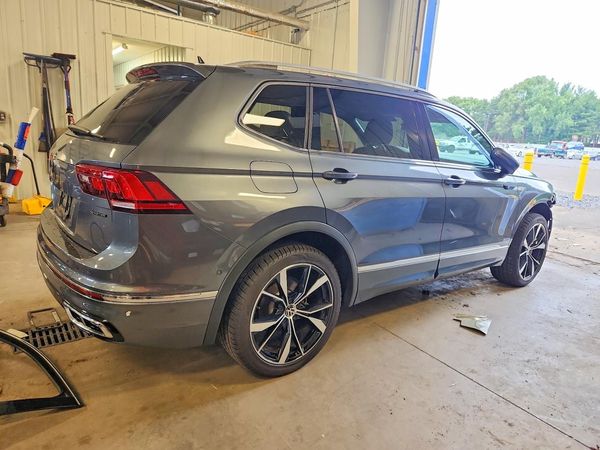 2022 VOLKSWAGEN TIGUAN