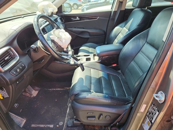 2017 KIA SORENTO