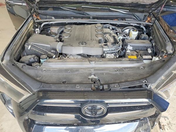 2022 TOYOTA 4RUNNER SR5 Prem
