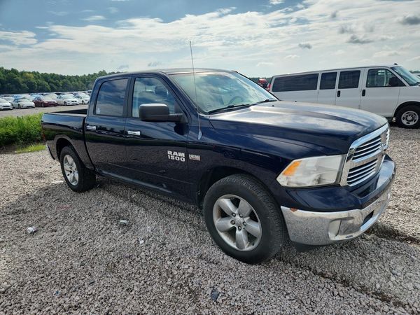 2013 RAM 1500 SLT