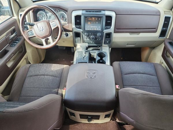 2013 RAM 1500 SLT