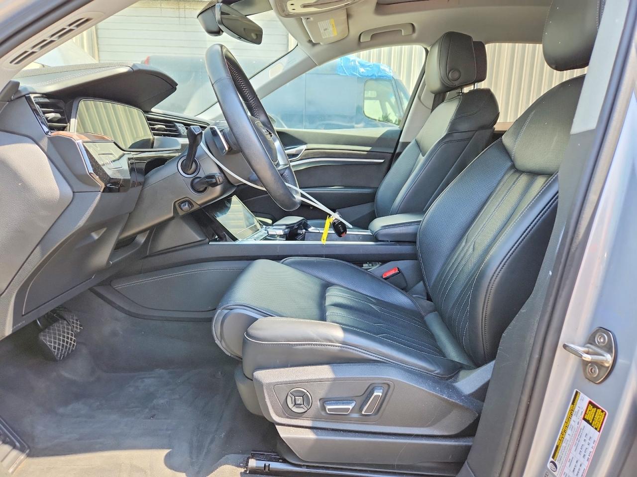 2019 AUDI E-TRON e-tron quattro Prestige
