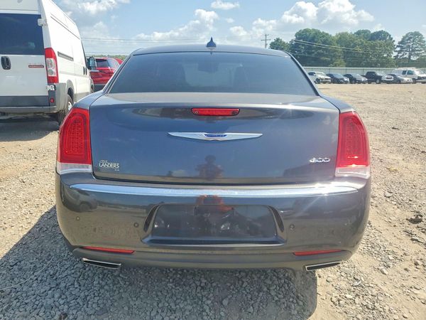 2019 CHRYSLER 300