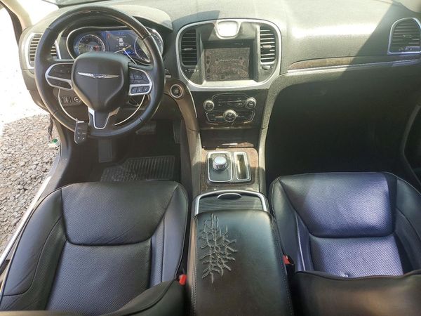 2019 CHRYSLER 300