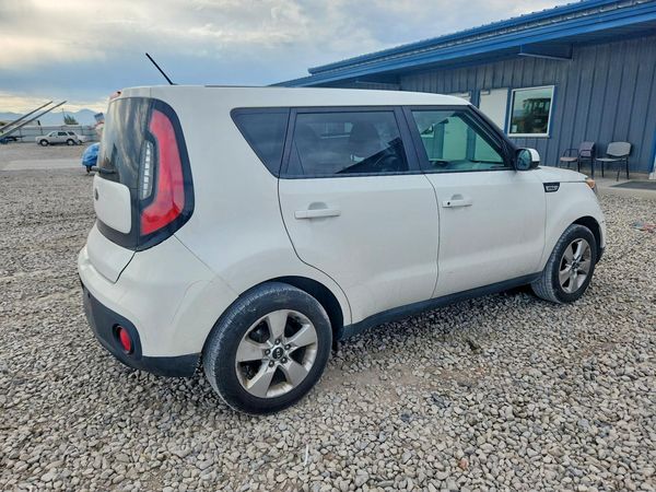 2018 KIA SOUL Base
