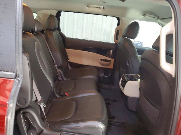 2024 KIA CARNIVAL EX