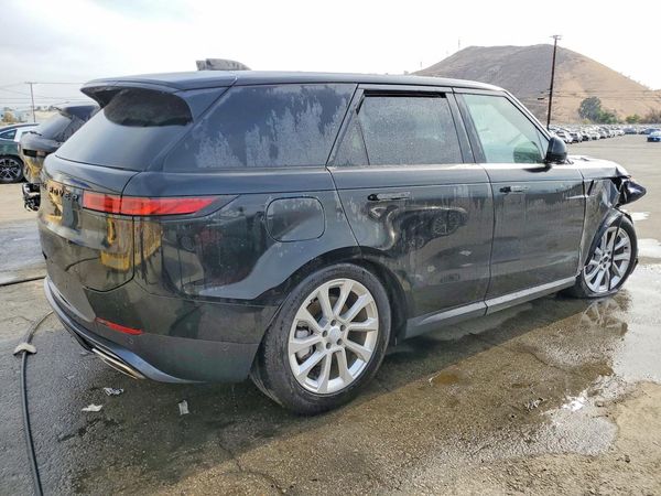 2025 LAND ROVER RANGE ROVER SPORT P360 SE