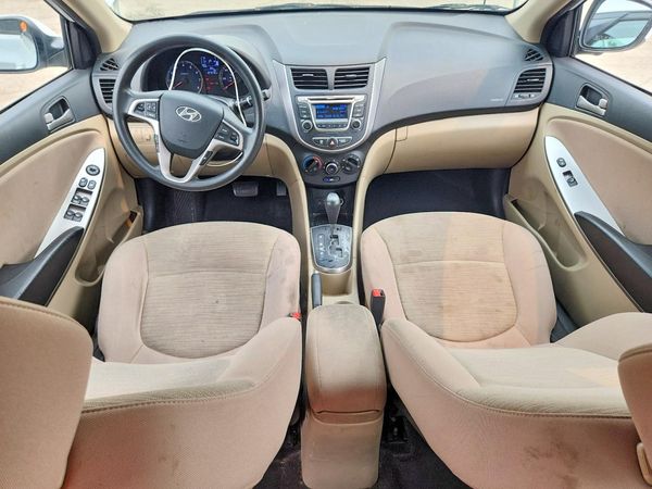 2017 HYUNDAI ACCENT SE Base