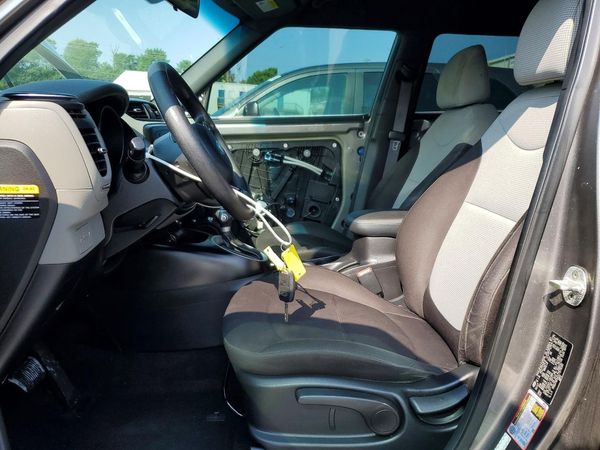 2018 KIA SOUL Base