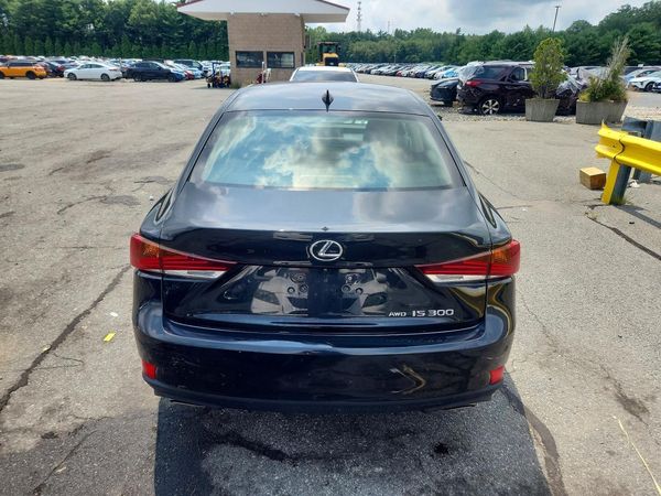 2018 LEXUS IS 300