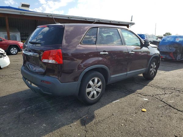 2013 KIA SORENTO Base / LX