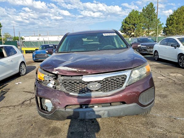2013 KIA SORENTO Base / LX