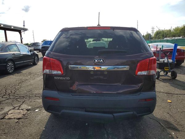 2013 KIA SORENTO Base / LX
